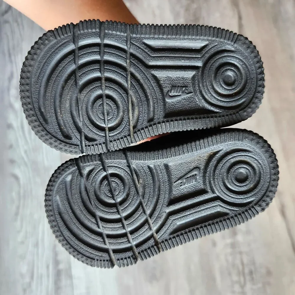 (Infant/ Toddler 3.5) Nike shoes